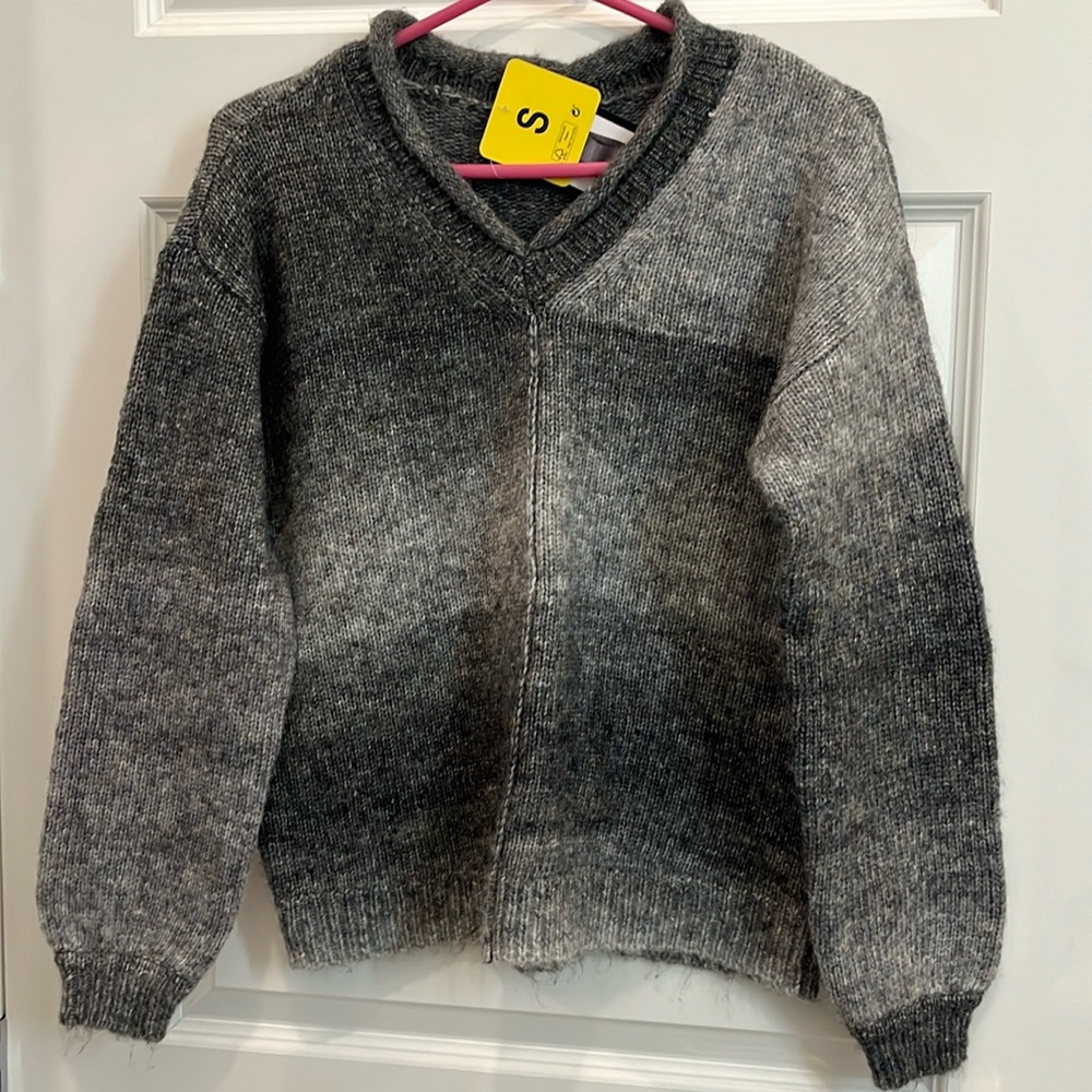 Briggs Women’s Multi Color Cozy V-neck sweater